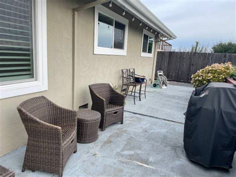 Rooms for rent in novato - A rental apartment unit in this municipal area is as an average $3,515. The average home rent in Novato is $6,847. A 1 bedroom apartment on the average costs you $3,005 and ranges from $2,300 to $3,154. A 2 bedroom apartments averages $3,618 and ranges from $2,800 to $3,764. On average rent for a 3 bedroom apartment in this city costs renters ...
